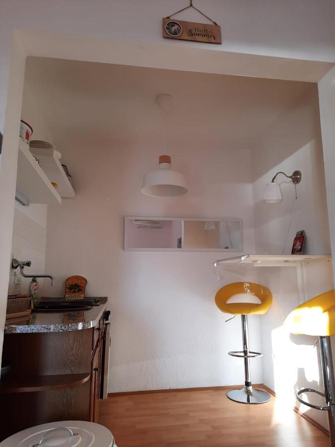 Studio-Appartements Emwey Trogir Extérieur photo
