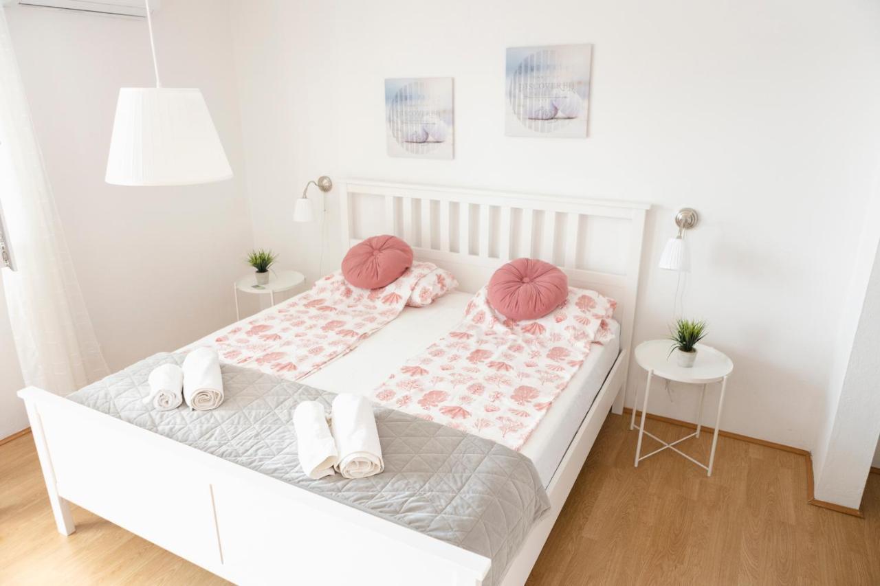 Studio-Appartements Emwey Trogir Extérieur photo