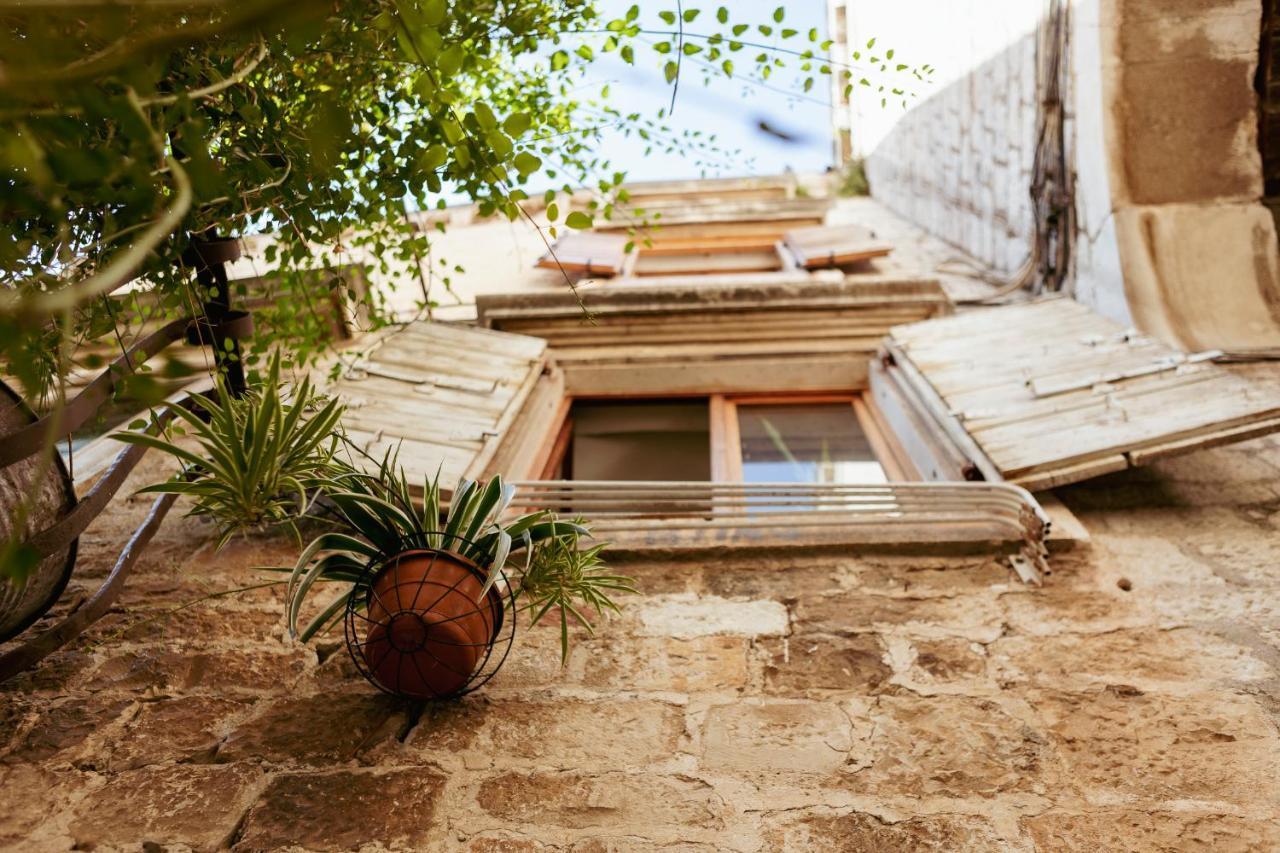 Studio-Appartements Emwey Trogir Extérieur photo